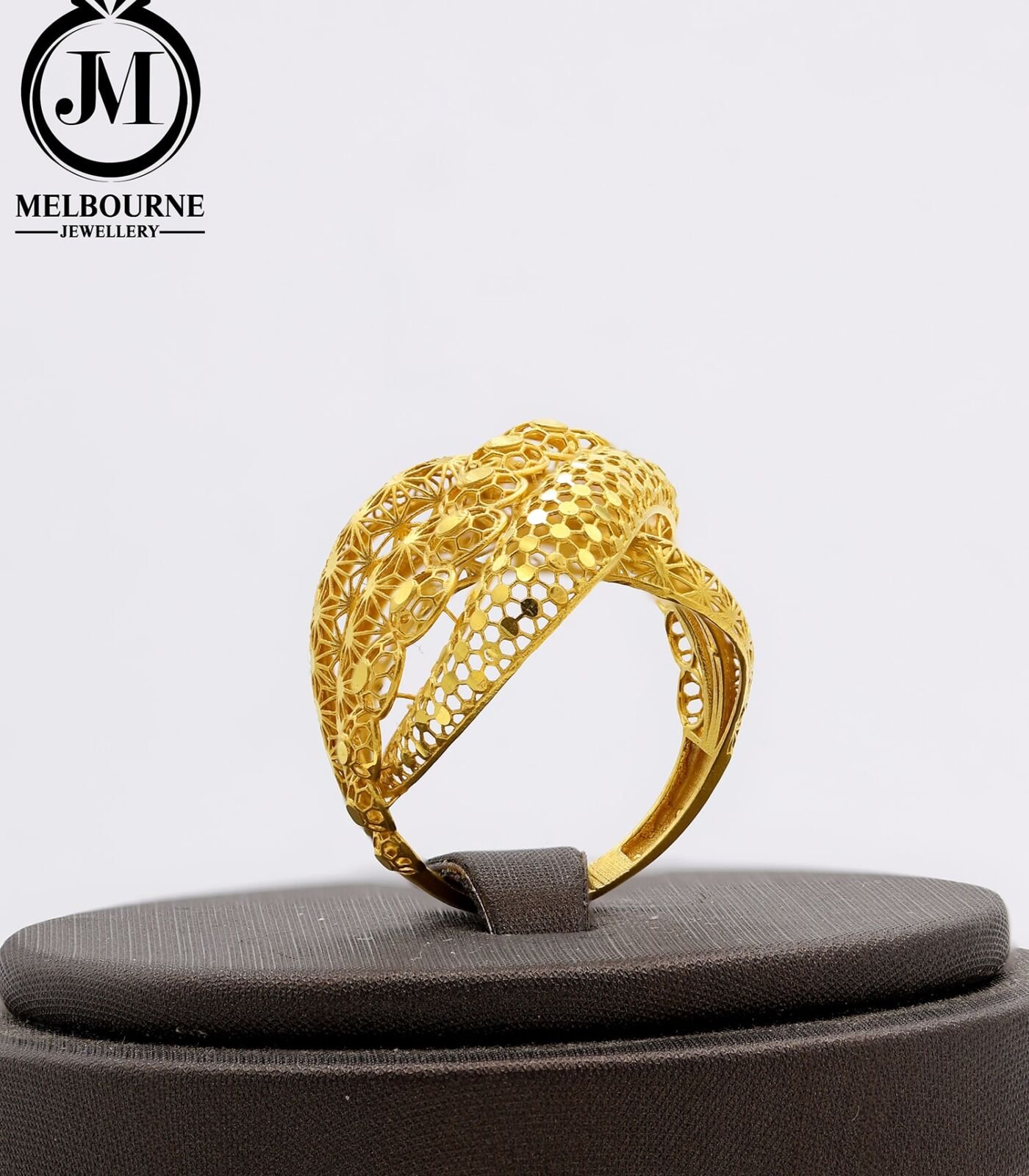 Echo Curve Ring