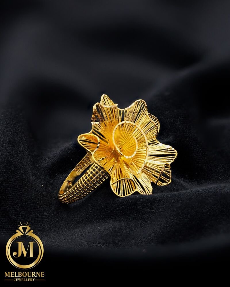 Floret Kiss Ring