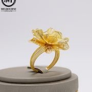 Floret Kiss Ring